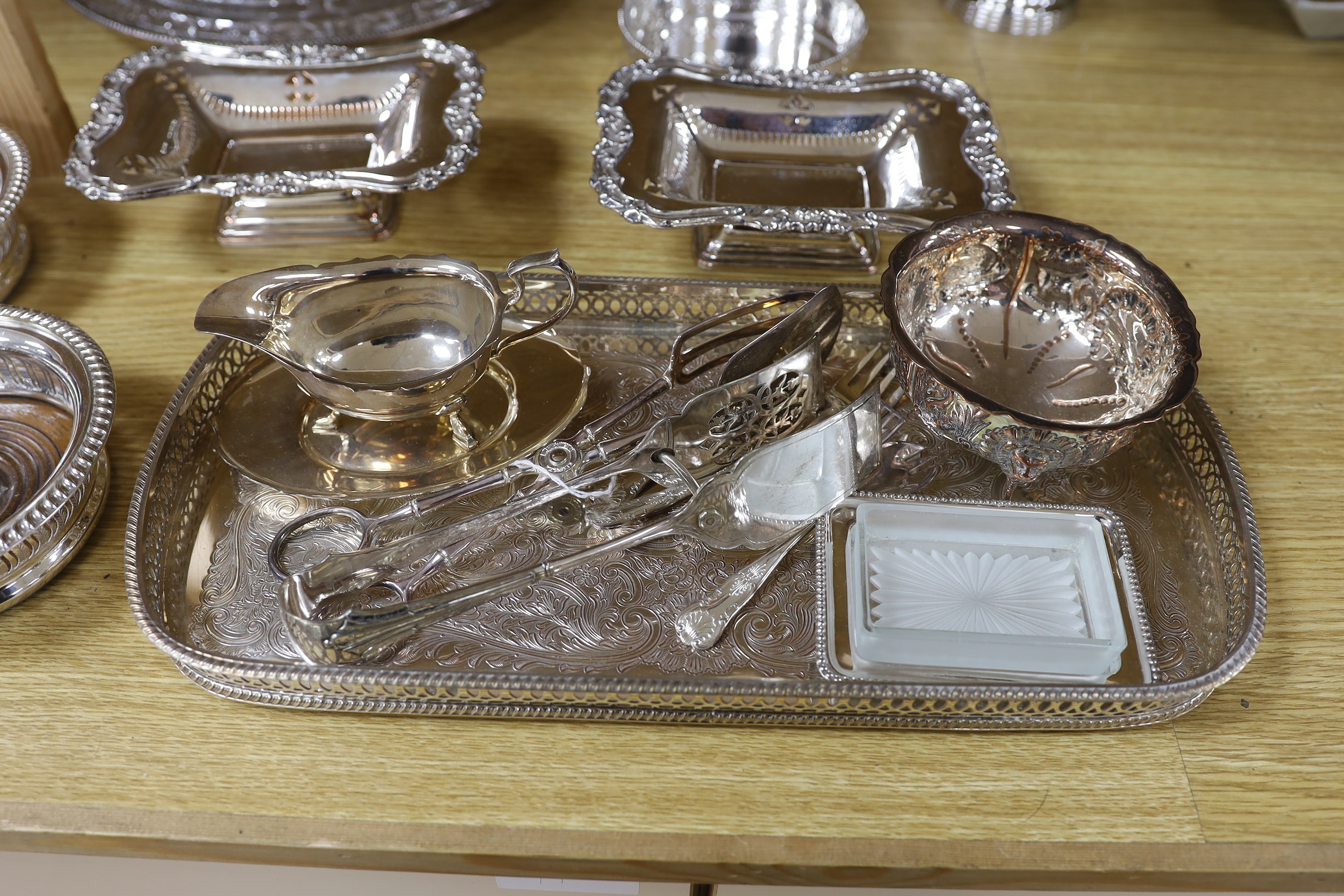 A quantity of mixed silver plate